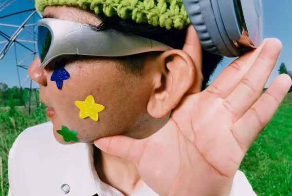 Immagine per 'Il suono del successo: come 3 brand sono diventati immortali con il sonoro' - Fivesix Studio. Specializzati in Branding, Personal Brand, Marketing e Comunicazione.